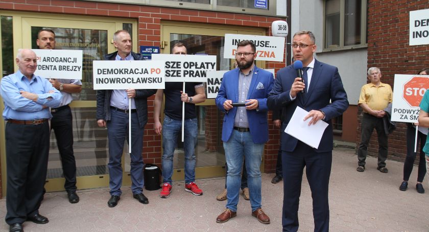 Protestowali przeciwko cenom śmieci