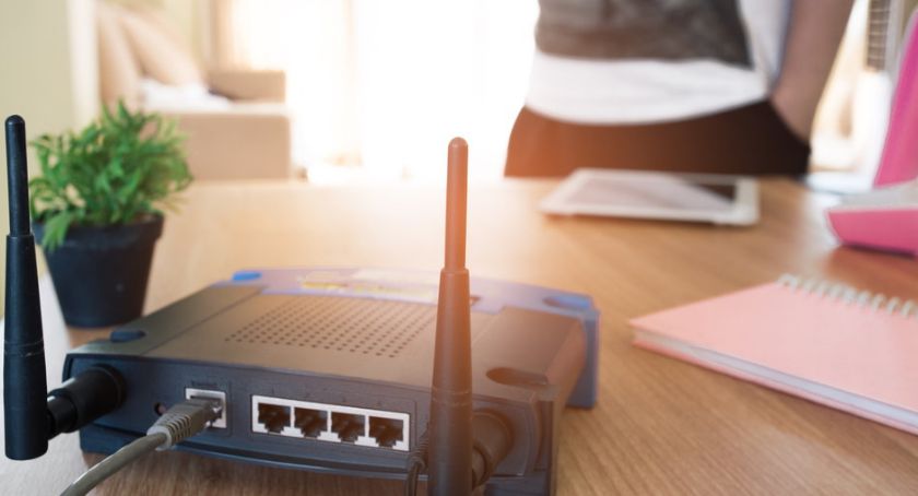 Słaby zasięg WiFi w domu? Sprawdź co może być powodem!