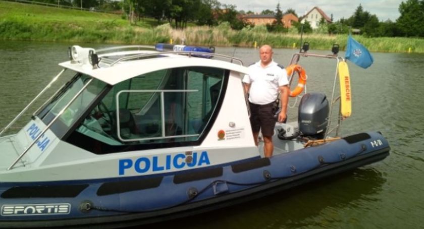 Policjanci czuwają nad bezpieczeństwem na Gople