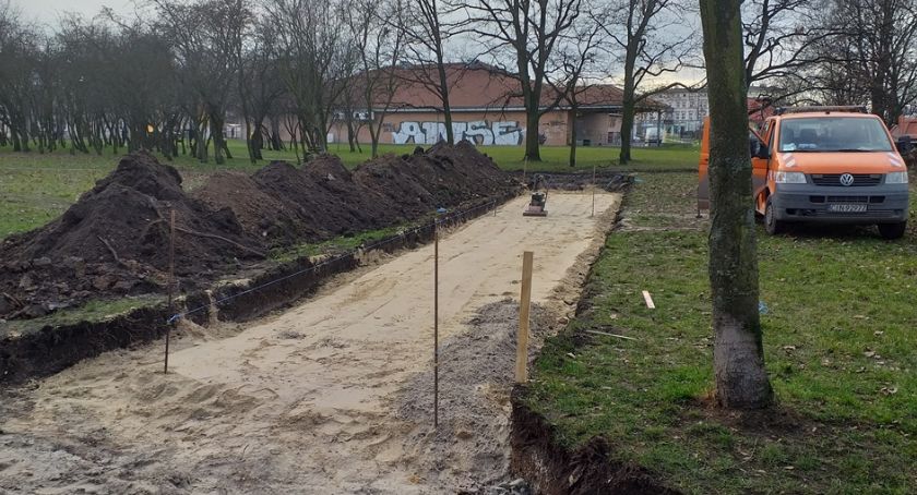 Rozpoczęła się rewitalizacja Skweru Majora Szewielińskiego