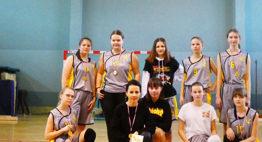 SP14 najlepszą koszykarską ekipą wśród dziewcząt
