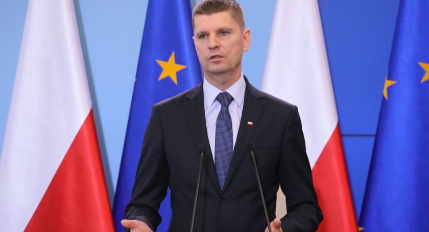 Piontkowski: prawdopodobnie przerwa w szkołach będzie wydłużona