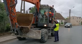 Zdjęcie dotyczy: Czterech na podwójnym gazie