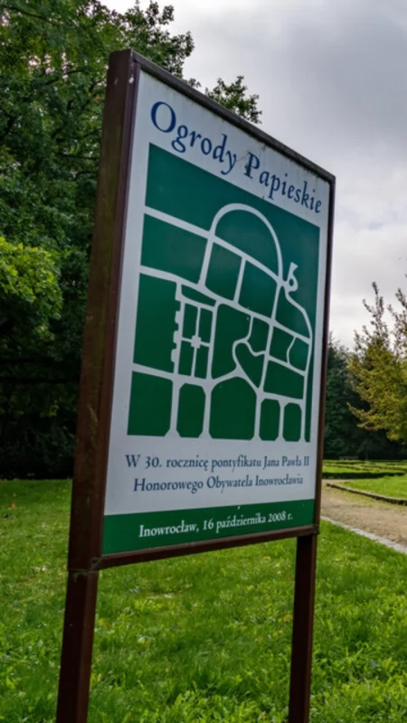 Nowe oblicze Ogrodów Papieskich. Inowrocław stawia na zieleń i ekoterie