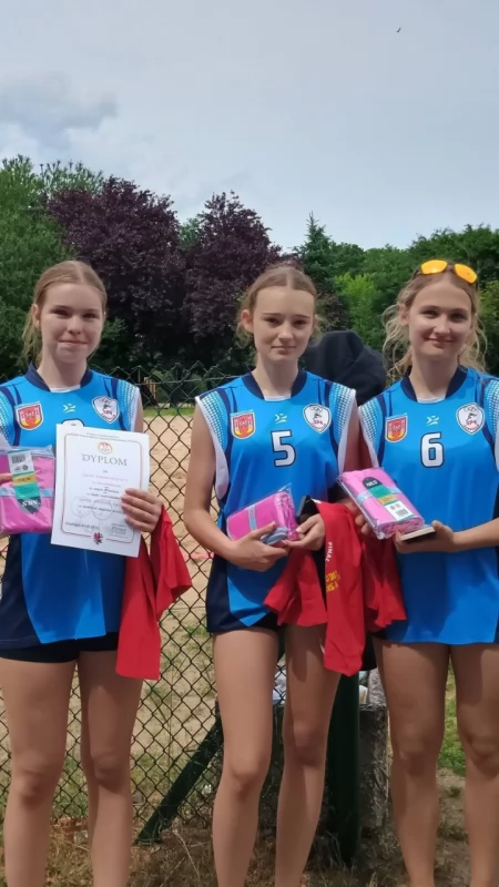 Siatkarki Czwórki tuż za podium w Finale Wojewódzkim