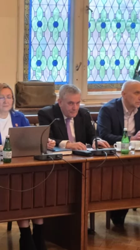 Cztery kolejne mandaty radnych do wygaszenia?