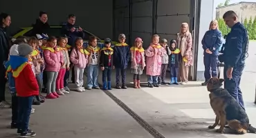 Biedronki odwiedziły inowrocławską komendę