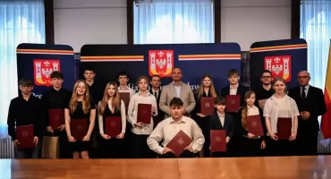 Inowrocław inwestuje w młode talenty. Wręczono stypendia sportowe