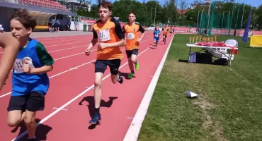 Życiówki, pot i łzy szczęścia! Czwórbój lekkoatletyczny rozgrzał Stadion Olimpijczyków