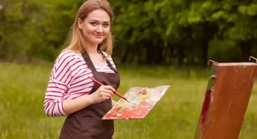 Plener Malarski dla Każdego w Gniewkowie. Sztuka, muzyka i wspólne ognisko w Parku Wolności